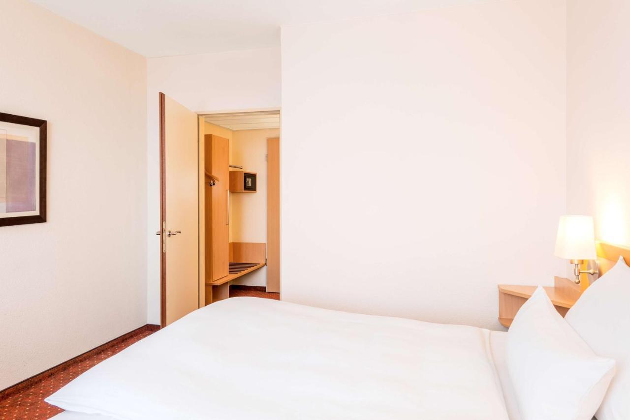 Nh Oberhausen Hotel 4*