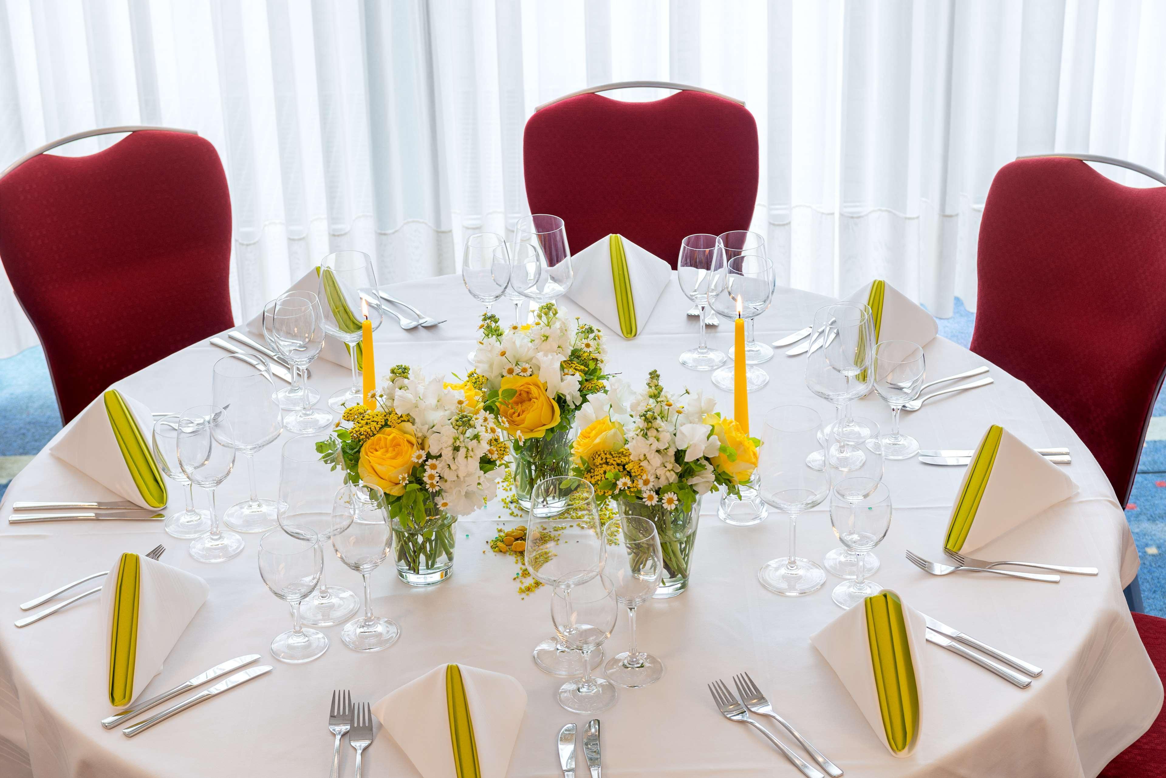Hotel Nh Oberhausen 4*