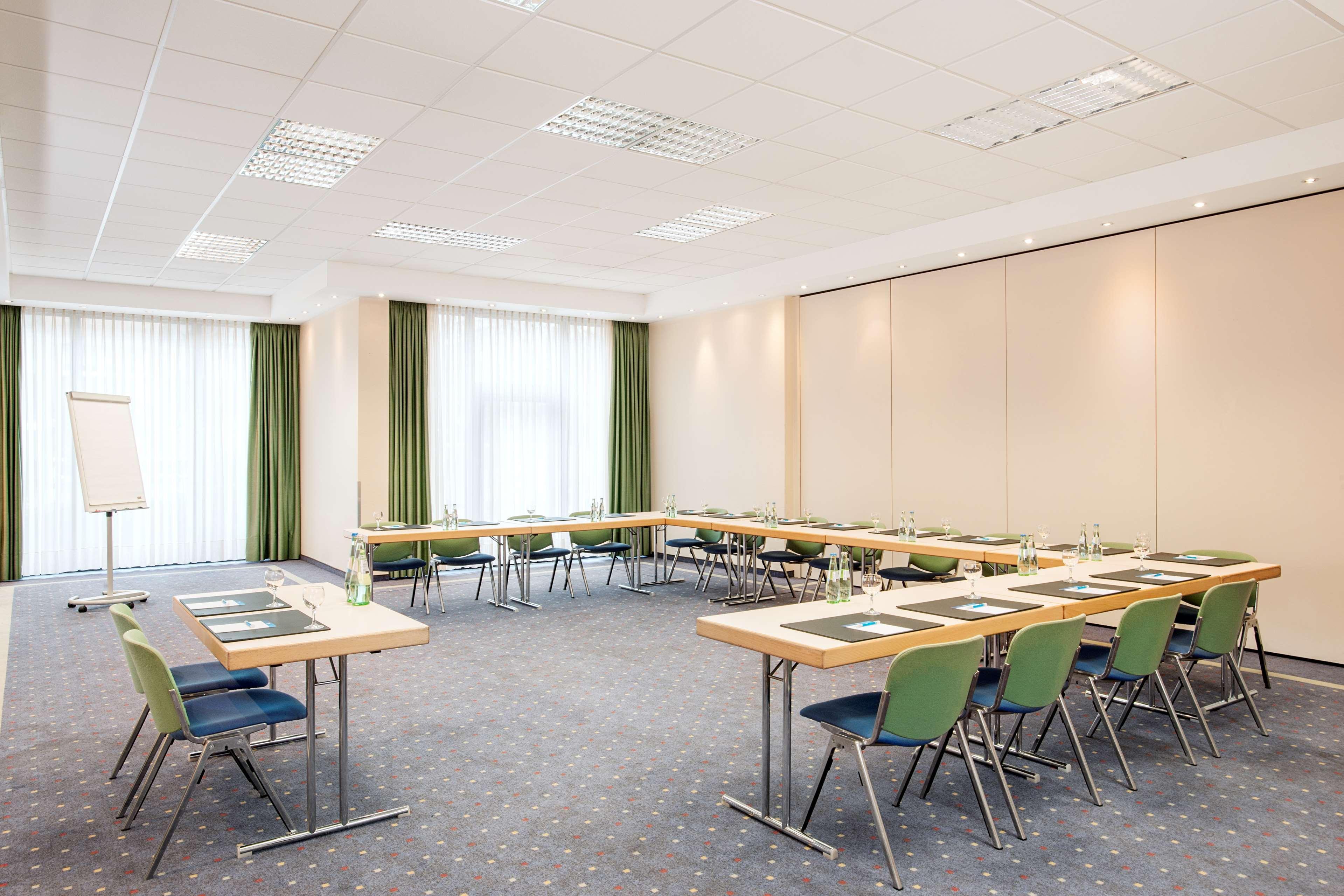Hotel Nh Oberhausen 4*